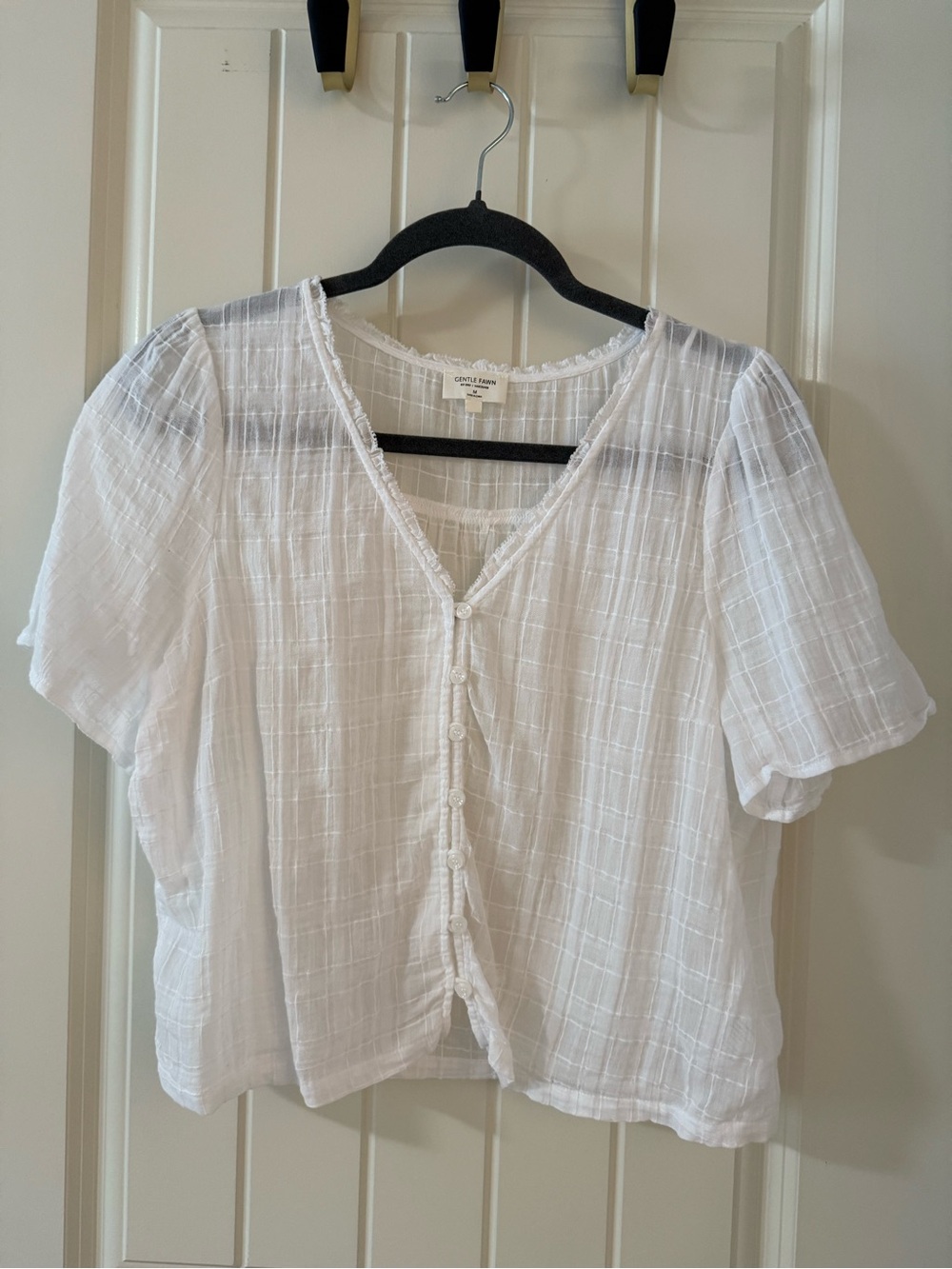 Gentle Fawn White Textured Button-Front Short Sleeve Blouse